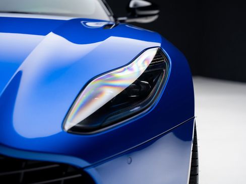 Used 2020 Aston Martin DB11 AMR image 10