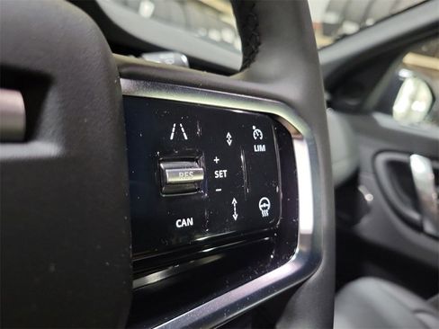 New 2025 Land Rover Discovery Sport Dynamic SE image 16