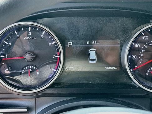 Used 2022 Kia Carnival LX FWD image 13