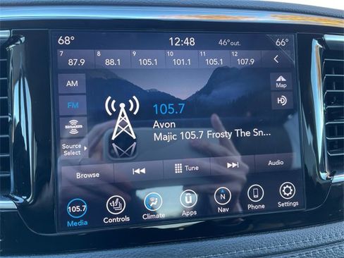 Used 2019 Chrysler Pacifica Limited image 31