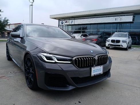 Used 2021 BMW M550i xDrive w/ Executive Package AWD/4WD image 1