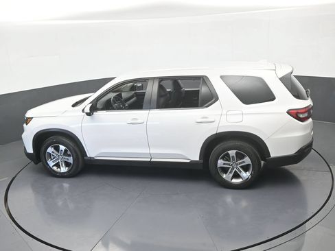Used 2025 Honda Pilot EX-L image 52