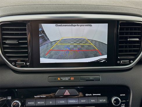 Used 2022 Kia Sportage EX w/ EX Technology Package image 14