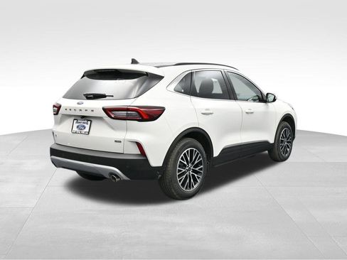 New 2025 Ford Escape SE image 7