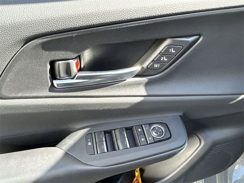 Used 2024 Toyota Prius Prime Premium image 16