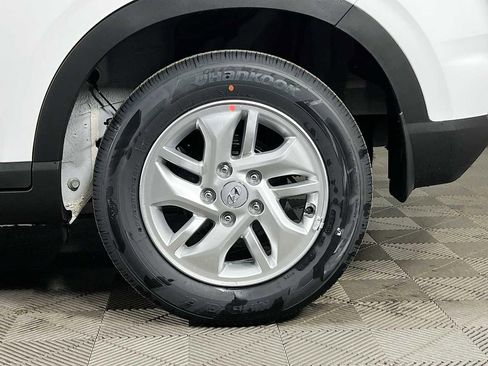 New 2026 Hyundai Venue SE image 19