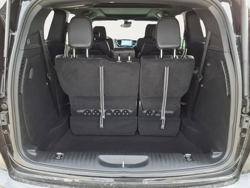 New 2026 Chrysler Pacifica Select w/ S Appearance Package image 6