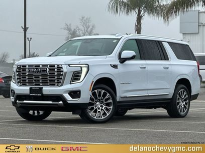 New 2026 GMC Yukon XL Denali w/ Sun & Power Step Package