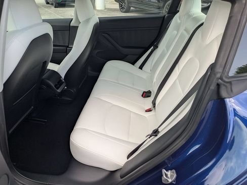 Used 2023 Tesla Model 3 Standard Range RWD image 19