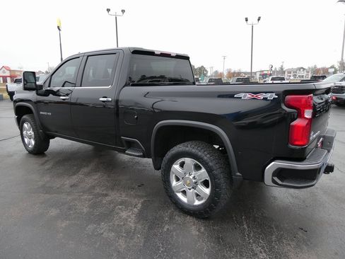 Used 2021 Chevrolet Silverado 3500 LTZ image 7