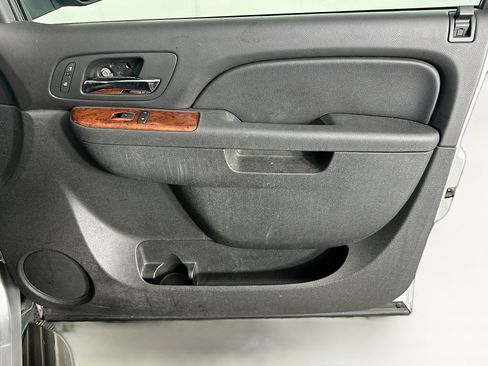 Used 2013 Chevrolet Avalanche LT w/ All-Star Edition RWD image 31