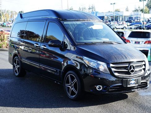 Used 2016 Mercedes-Benz Metris Passenger image 7