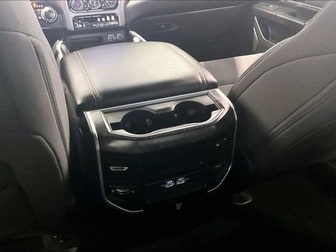 Used 2022 RAM 1500 Big Horn AWD/4WD image 11