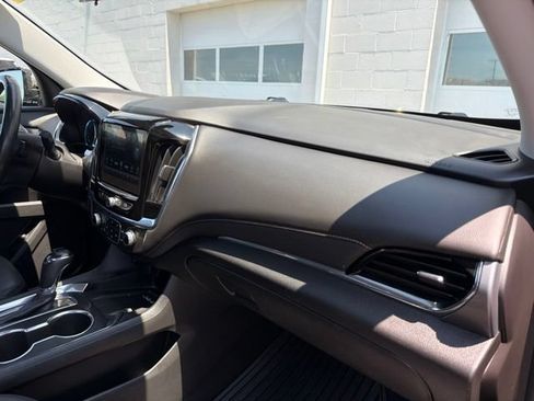 Used 2018 Chevrolet Traverse Premier AWD/4WD image 27