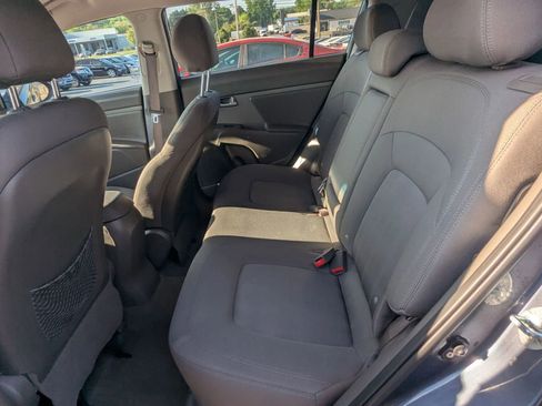 Used 2012 Kia Sportage LX w/ Convenience Pkg FWD image 12