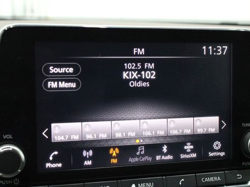 Used 2022 Nissan Rogue SV image 30