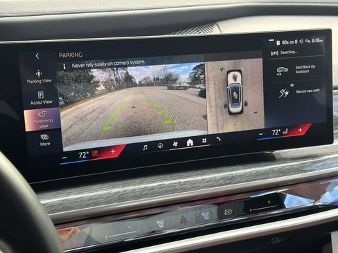 Certified 2025 BMW i7 xDrive60 image 35