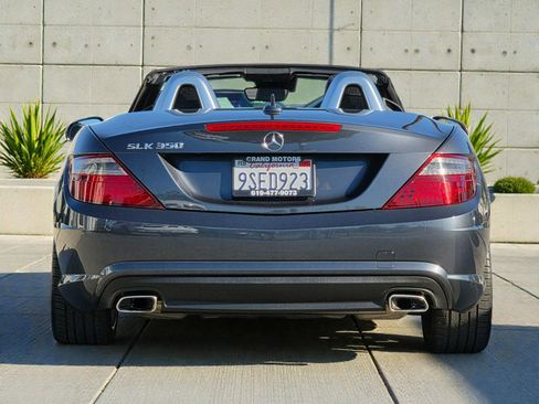 Used 2015 Mercedes-Benz SLK 350 w/ Multimedia Package image 7