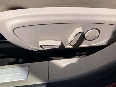 Used 2017 Lincoln MKZ Premiere FWD image 20