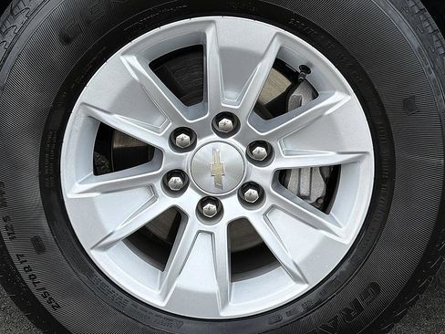 Used 2023 Chevrolet Silverado 1500 LT image 8