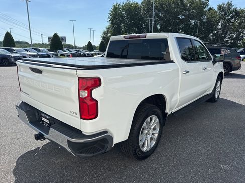 Used 2022 Chevrolet Silverado 1500 LTZ w/ LTZ Convenience Package II RWD image 7