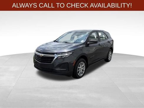 Used 2022 Chevrolet Equinox LS AWD/4WD image 3