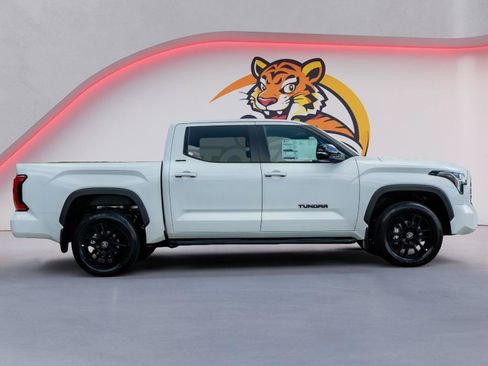 Used 2026 Toyota Tundra Limited AWD/4WD image 4