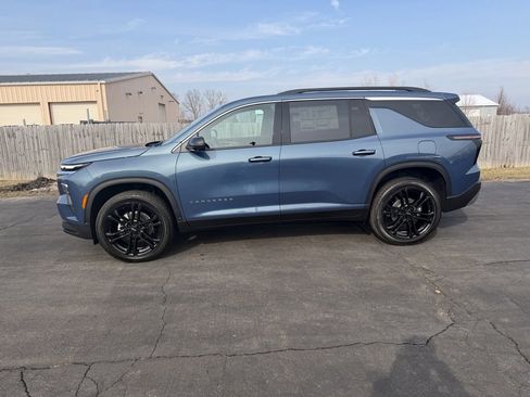 New 2026 Chevrolet Traverse LT w/ Driver Confidence Package image 2
