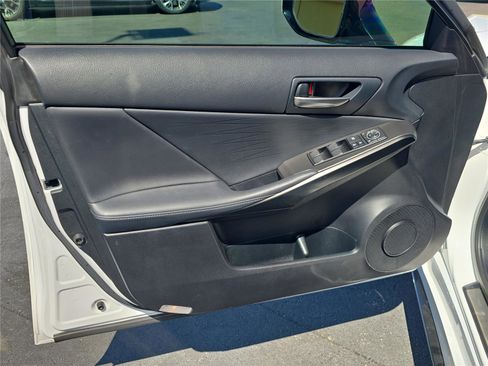 Used 2022 Lexus IS 350 F Sport image 12