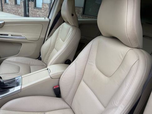 Used 2014 Volvo XC60 3.2 image 32