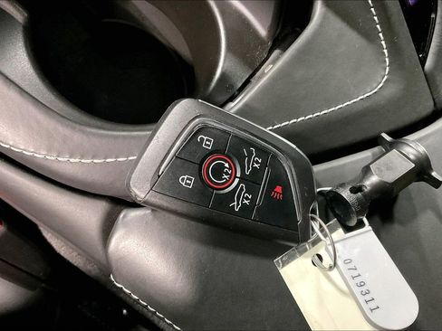 Used 2023 Chevrolet Corvette Stingray Premium Cpe w/ Z51 Performance Package RWD image 12