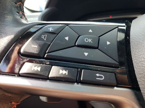 Used 2023 Nissan Altima 2.5 SR w/ SR Premium Package image 19