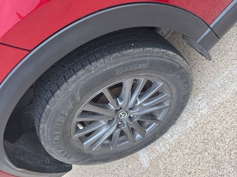 Used 2019 MAZDA CX-5 Touring FWD image 10