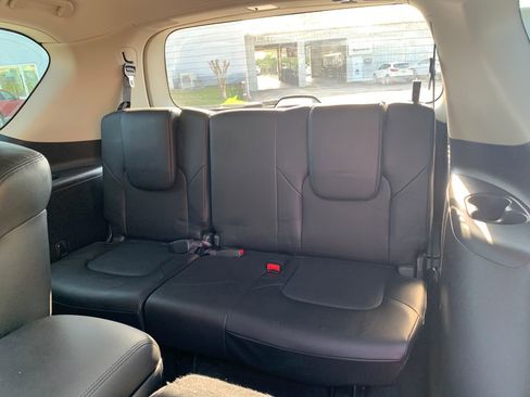 Used 2022 Nissan Armada SL w/ Captain's Chairs Package image 31