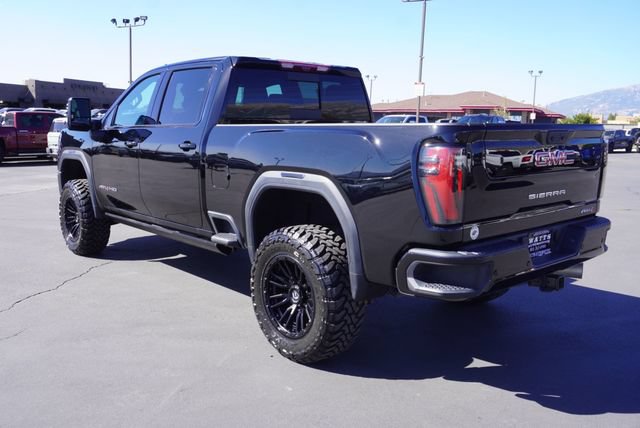 Used 2025 GMC Sierra 2500 AT4 w/ AT4 Premium Plus Package AWD/4WD image 9
