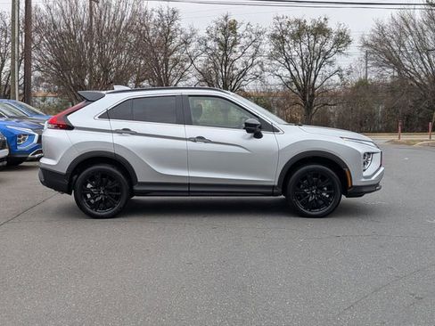 New 2025 Mitsubishi Eclipse Cross Black Edition image 2
