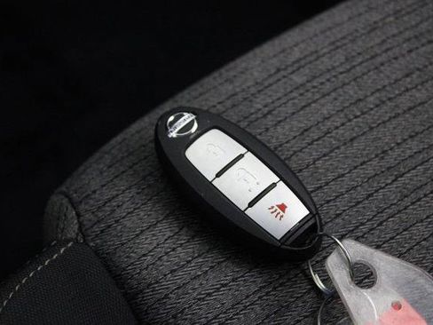 Certified 2021 Nissan Rogue S FWD image 28
