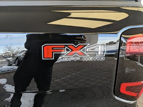 Certified 2024 Ford Ranger Lariat w/ FX4 Off-Road Package image 11