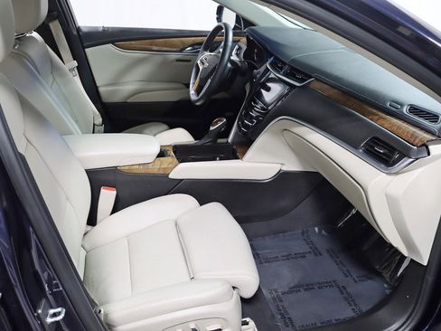 Used 2018 Cadillac XTS Premium Luxury w/ Driver Assist Package image 31