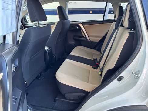 Used 2017 Toyota RAV4 XLE w/ Carpet Mat Package AWD/4WD image 12