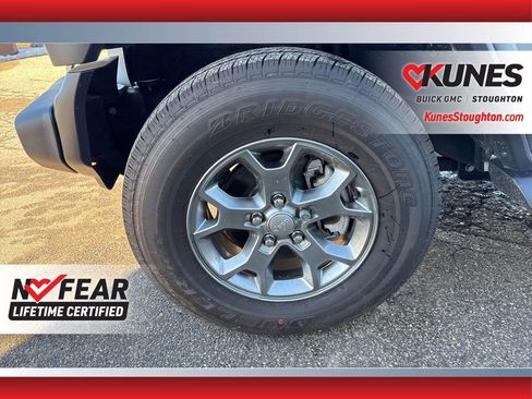 Used 2020 Jeep Wrangler Unlimited Sport image 16