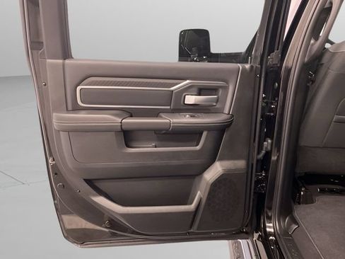 Used 2025 RAM 2500 Big Horn AWD/4WD image 23