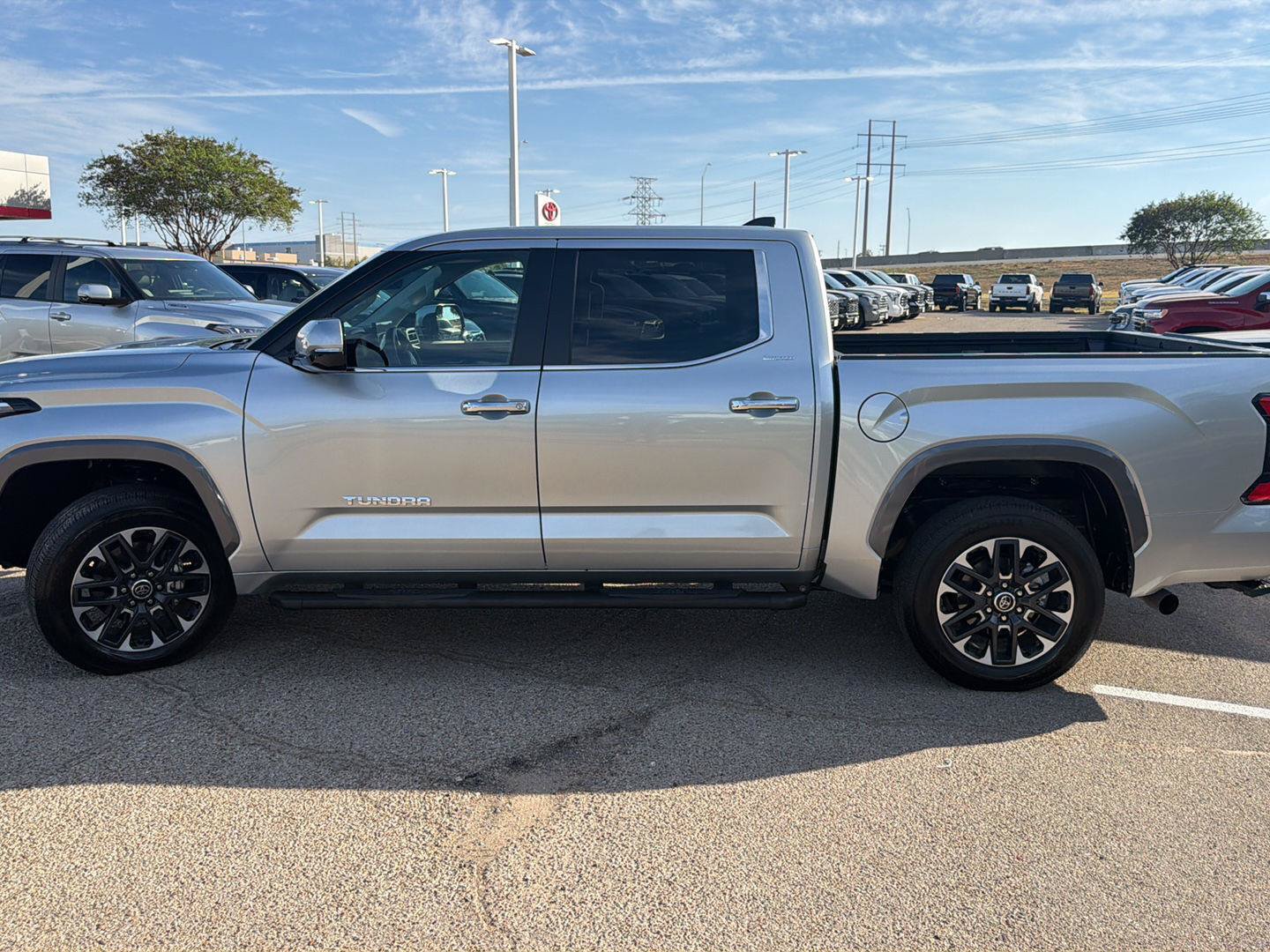 Used 2024 Toyota Tundra Limited w/ Power Package AWD/4WD image 6
