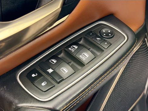 Used 2022 RAM 1500 Limited w/ Body-Colour Bumper Group AWD/4WD image 18