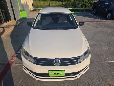 Used 2016 Volkswagen Jetta S FWD image 4