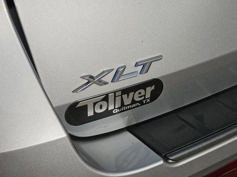 Used 2024 Ford Explorer XLT w/ Equipment Group 202A RWD image 12