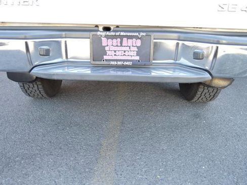 Used 2010 Nissan Frontier SE image 34