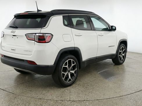 Used 2025 Jeep Compass Limited AWD/4WD image 9
