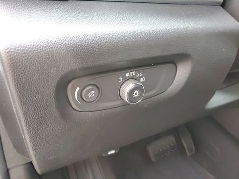 Certified 2023 Chevrolet Traverse LT FWD image 23