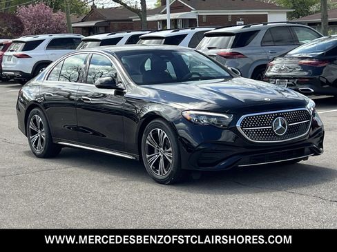 New 2026 Mercedes-Benz E 350 4MATIC Sedan image 7